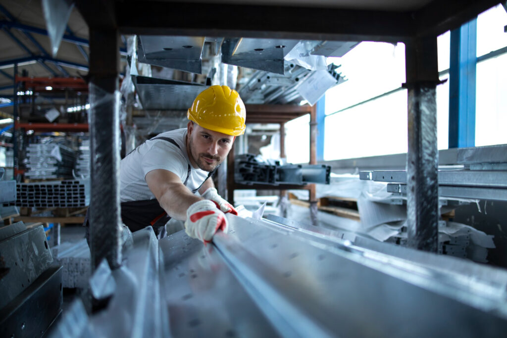 El uso del acero en la construccion beneficios aplicaciones y tipos Armaq Paraguay